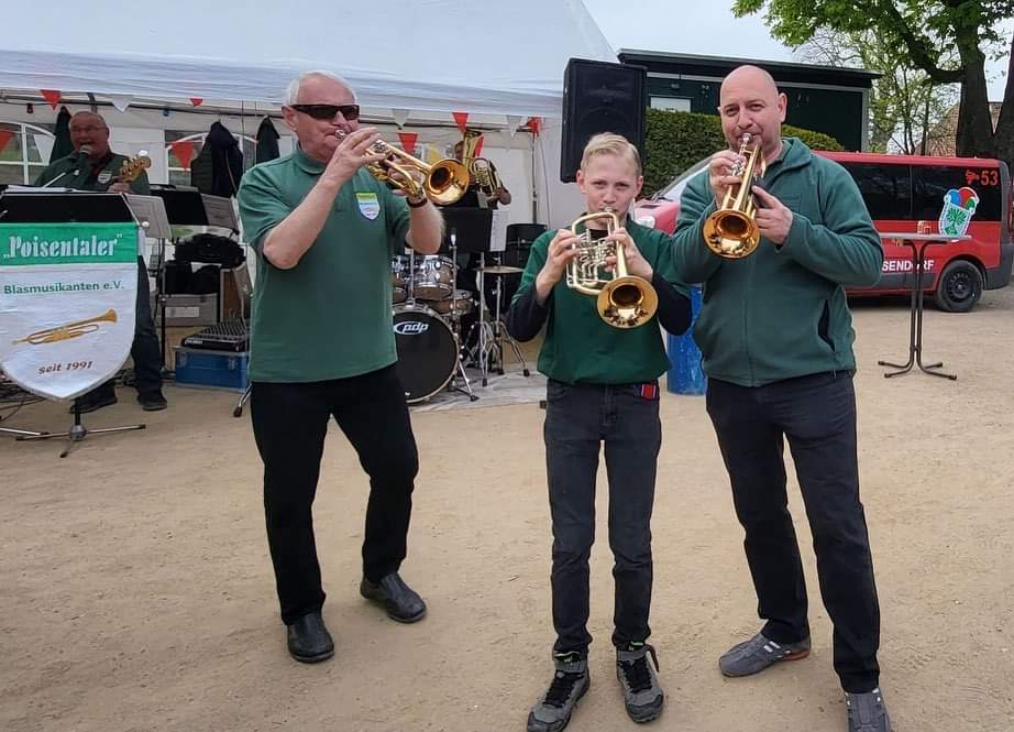 Oswald Bläsertrio von 3 Generationen: Stefan (Großvater), Alexander (Vater), Oskar (Sohn)