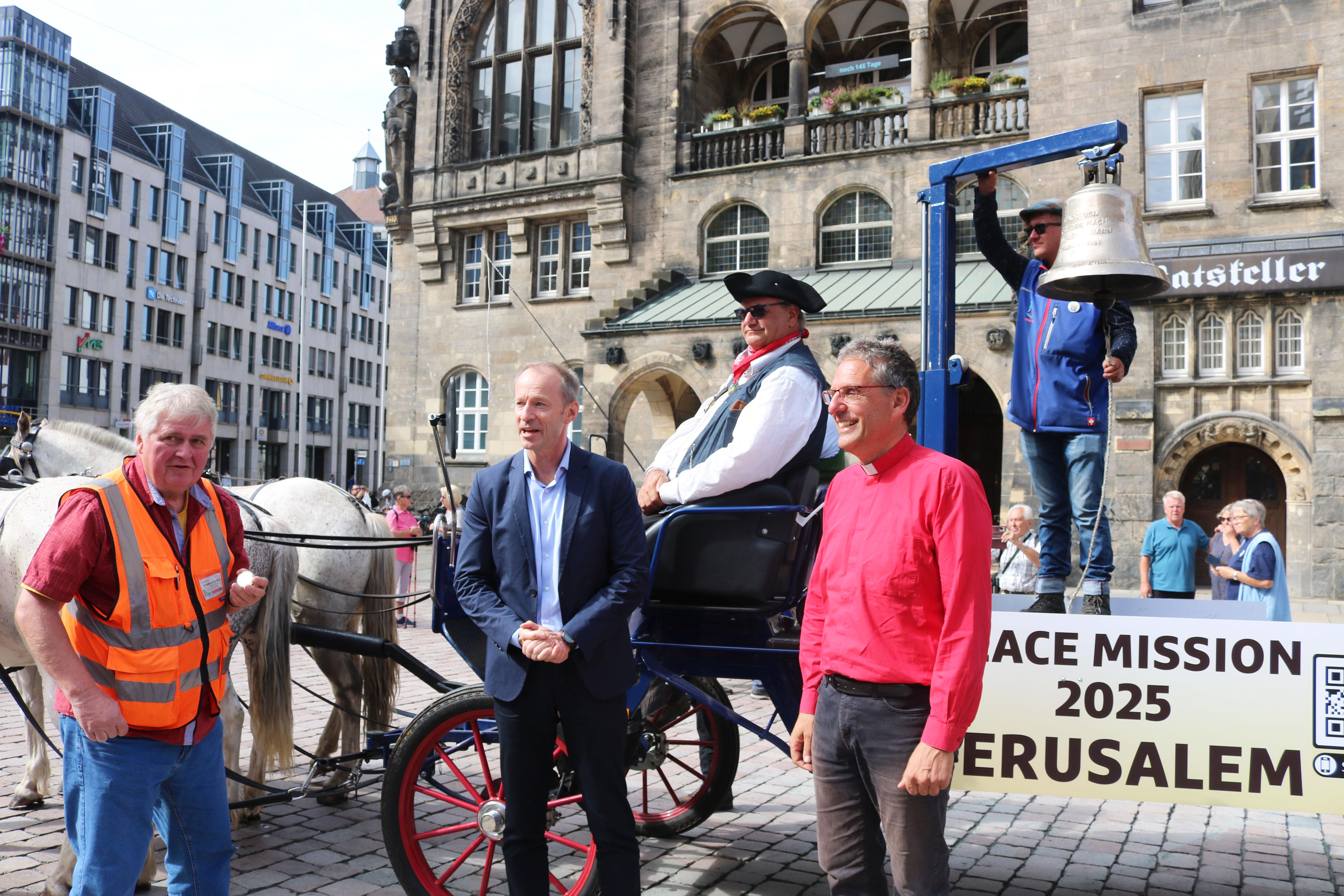 Begrüßung vor dem Rathaus